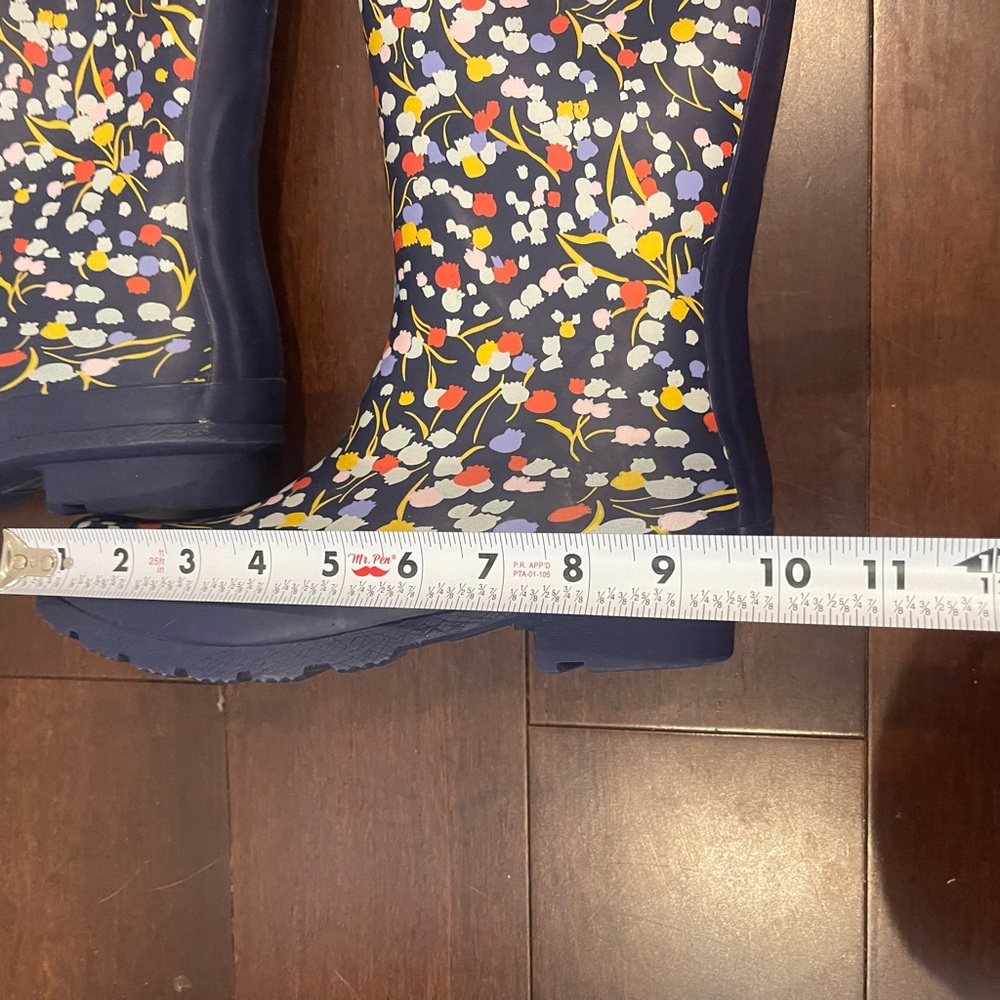 nwot/nwob anthropologie navy floral Women's Rain Boots 7 - Picture 7 of 16